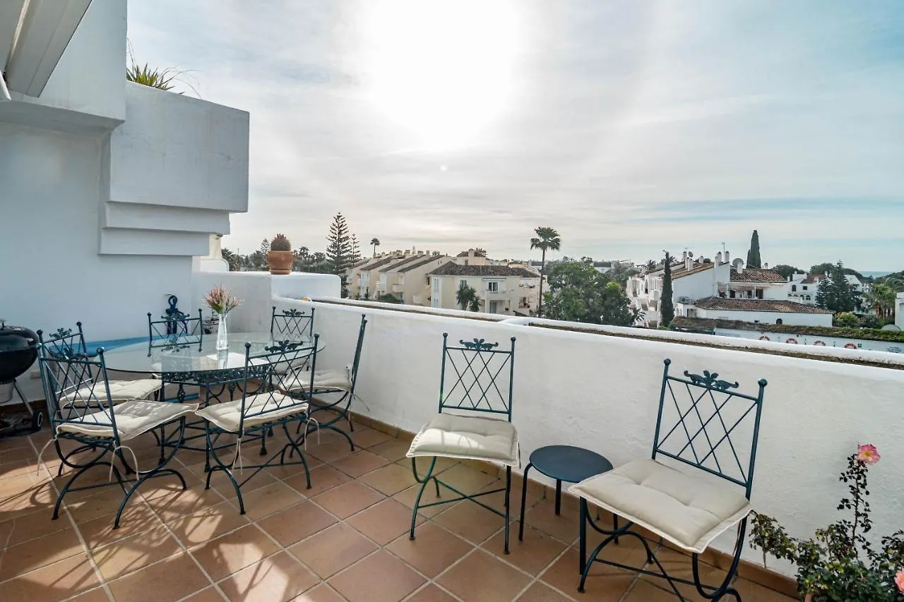 Andalusian Elegance Apartment In El Paraiso With 360 Views Over Sea And Mountains Estepona