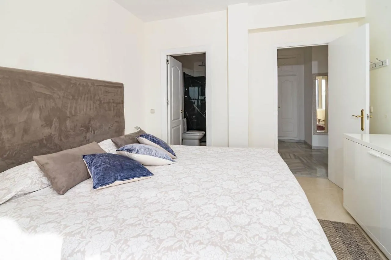 Andalusian Elegance Apartment In El Paraiso With 360 Views Over Sea And Mountains Estepona